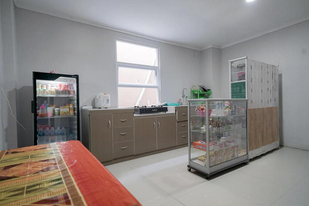 Urbanview Hotel Bari Syariah Palembang By Reddoorz Luaran gambar