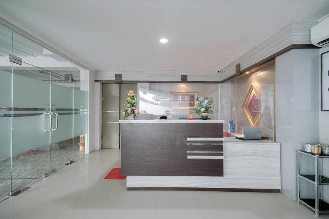 Urbanview Hotel Bari Syariah Palembang By Reddoorz Luaran gambar